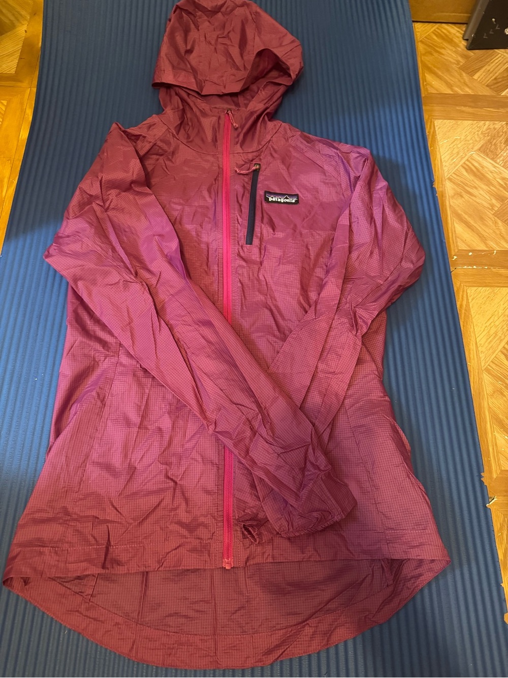 Patagonia Women's Hooded Rain Shell - Plum/Magenta